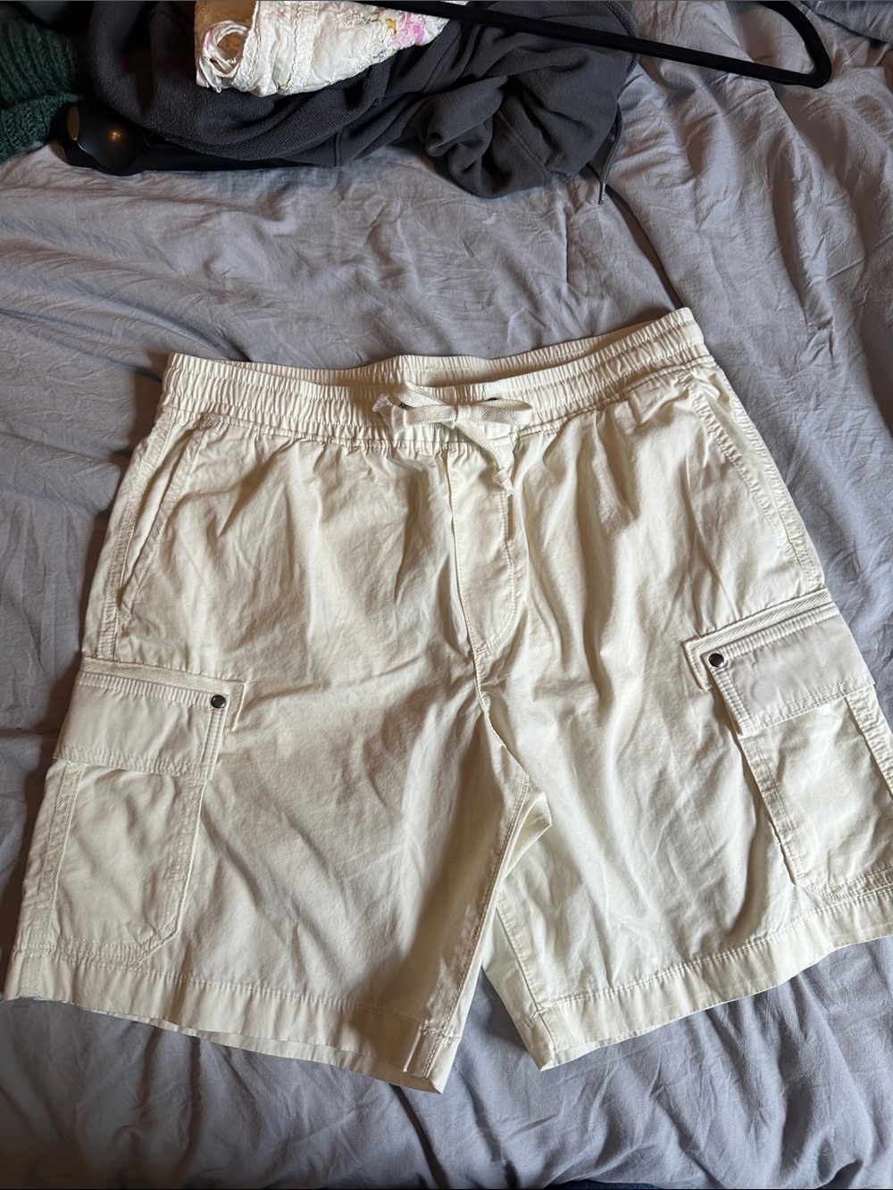 H&M Cream Cargo Drawstring Shorts